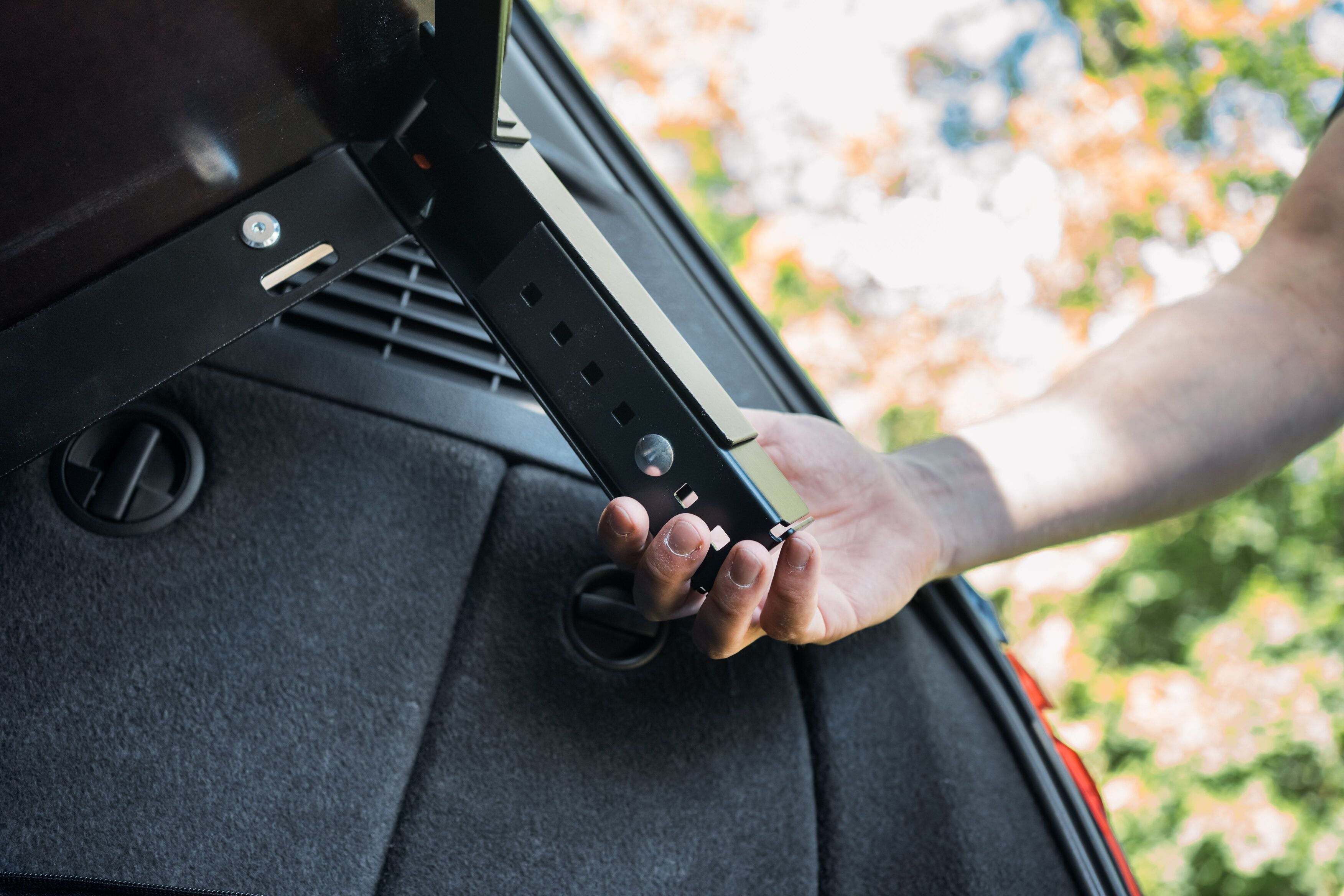 RAXO ESC BOX - Smart Campervan module for almost all cars