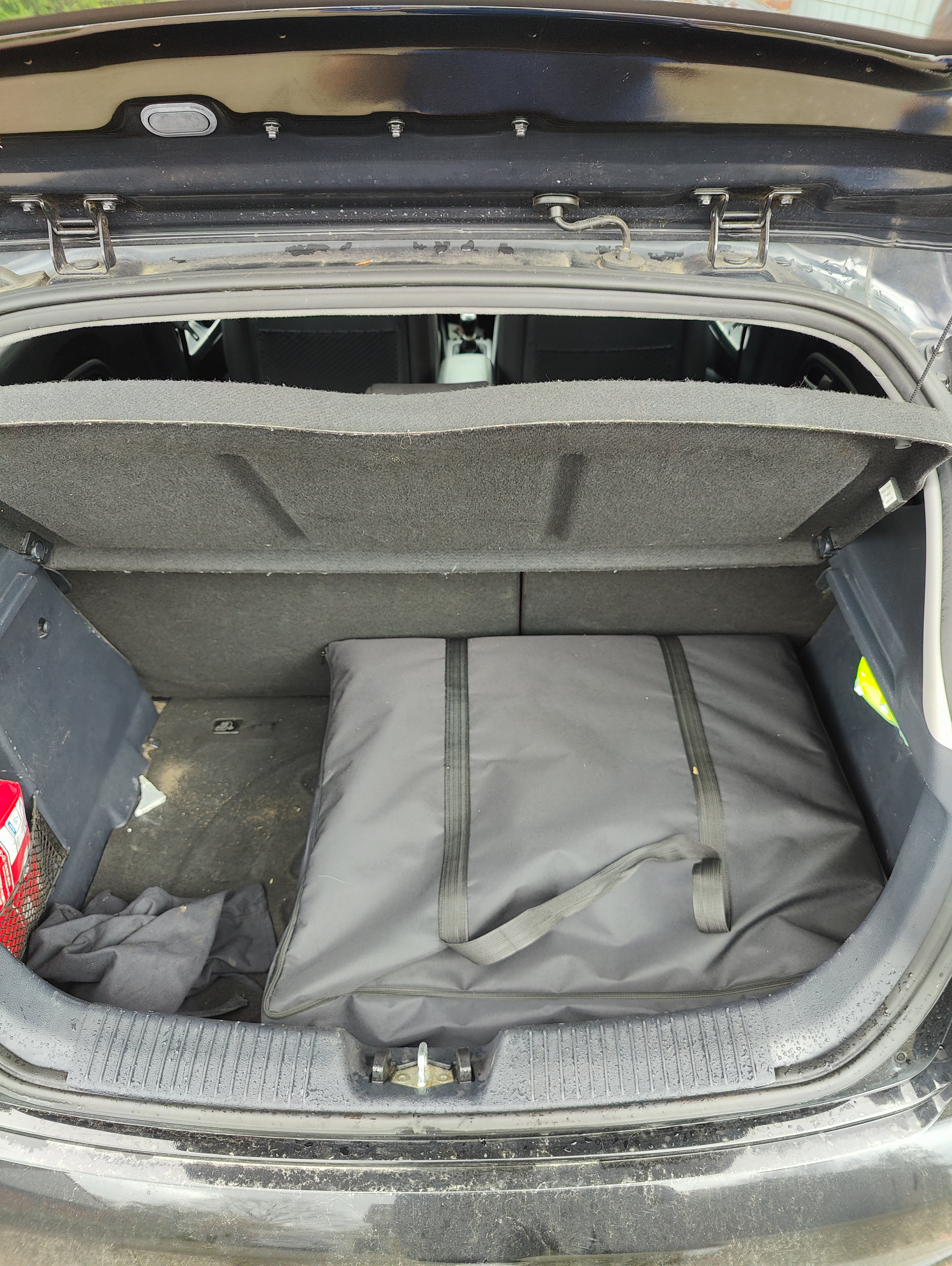 CampBoxi Unifit - Flexibel och justerbar sängram för din vardagsbil