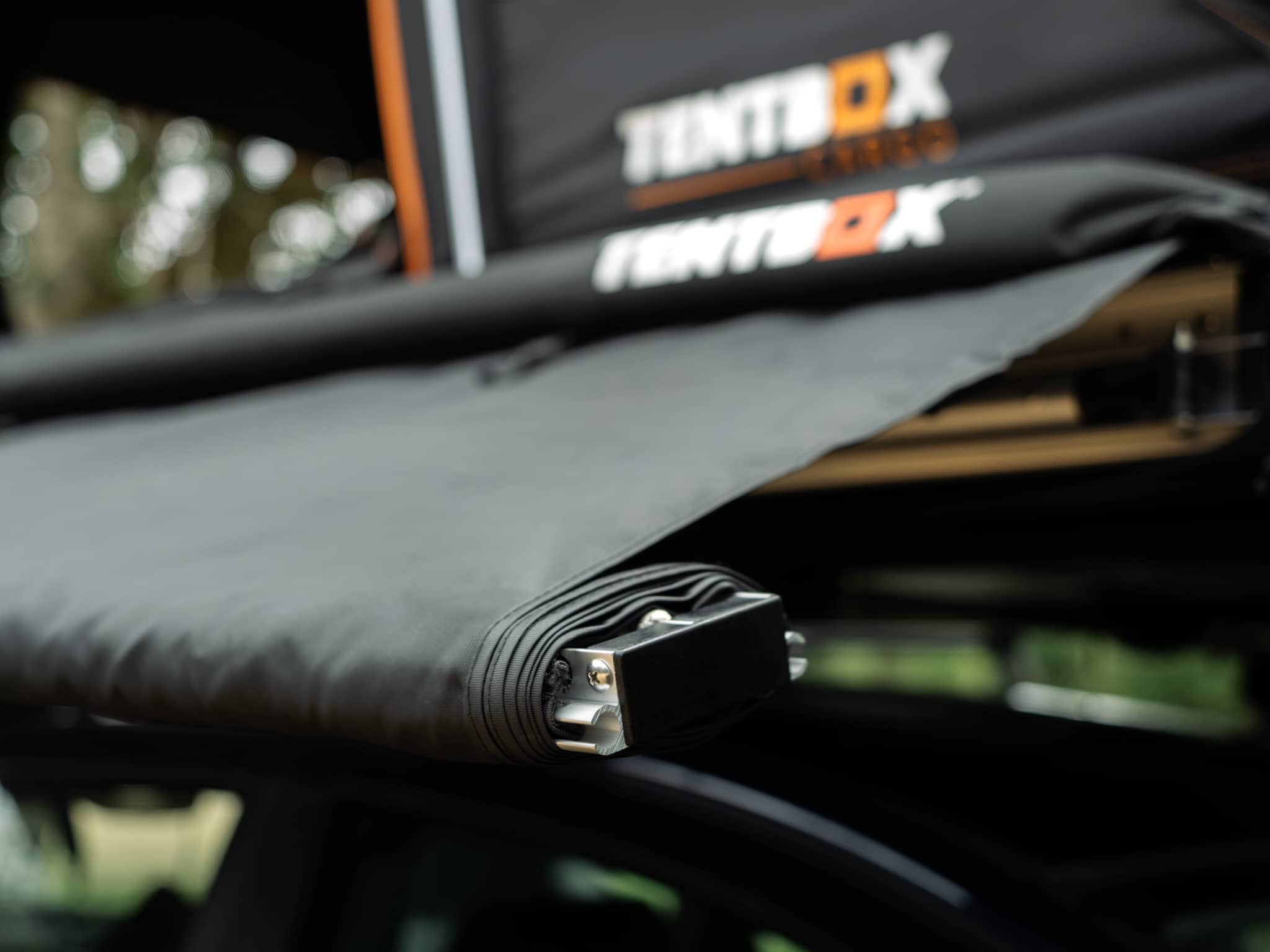 TentBox Universal Side Awning - Awning for the car