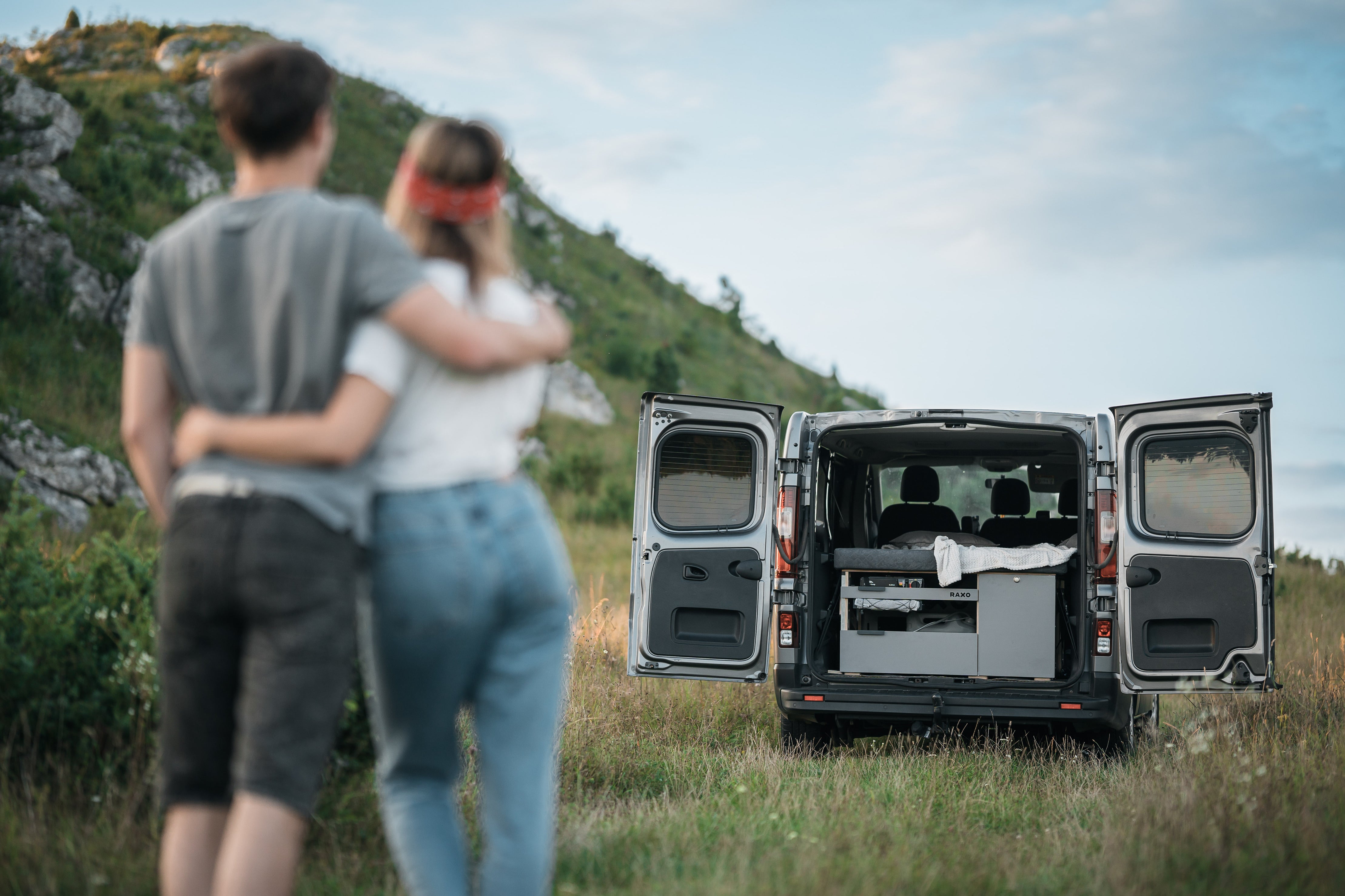 RAXO Base Campervan-Modul – Verwandeln Sie Ihr Auto in einen komfortablen und funktionalen Campervan