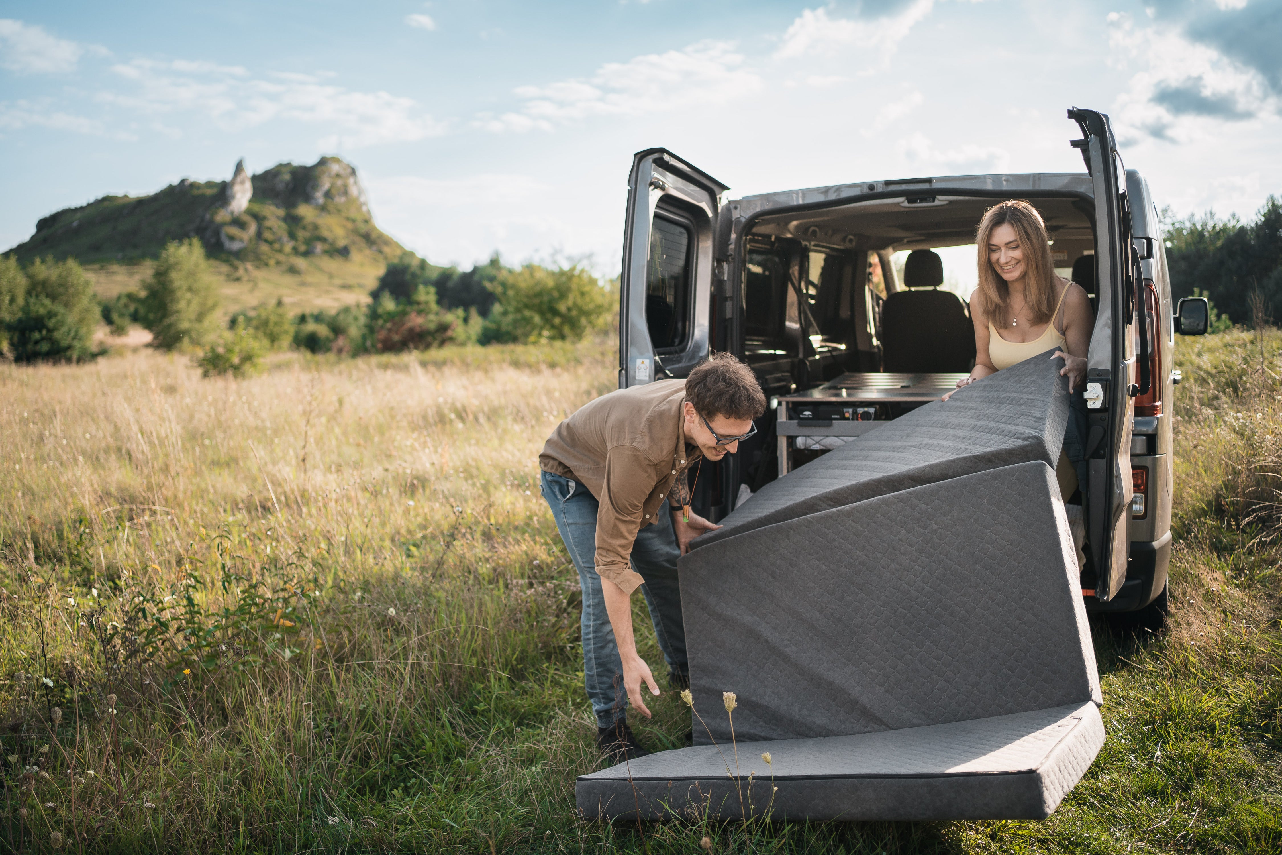 RAXO Base Campervan Module - Förvandla din bil till en bekväm och funktionell husbil