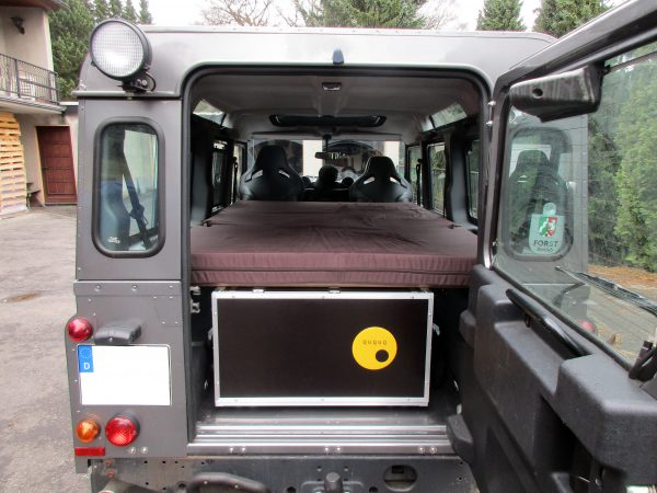 QUQUQ D-Box - Campervan modul til Landrover Defender