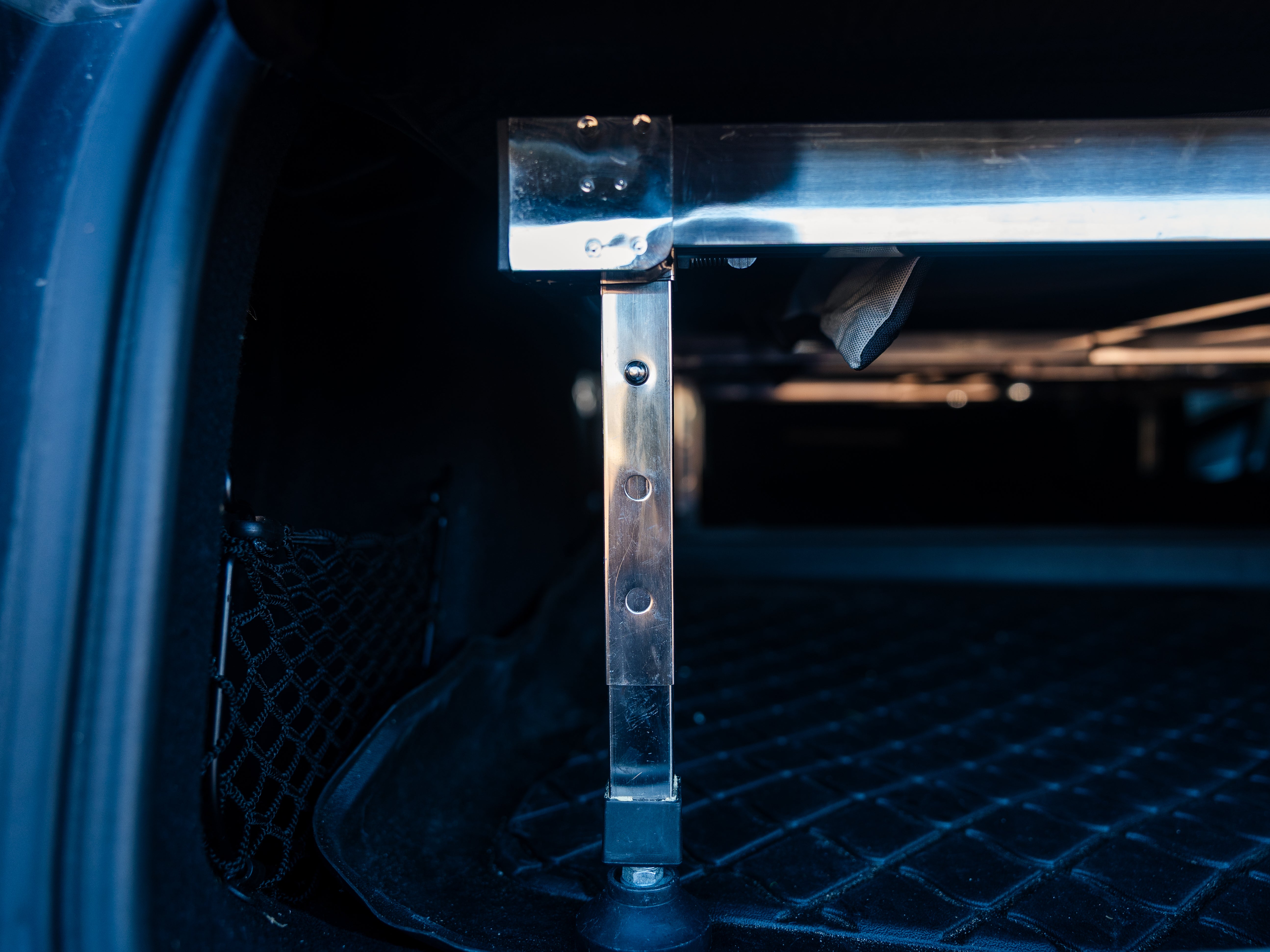 CampBoxi Unifit – Flexibles und verstellbares Bettgestell für Ihr Alltagsauto