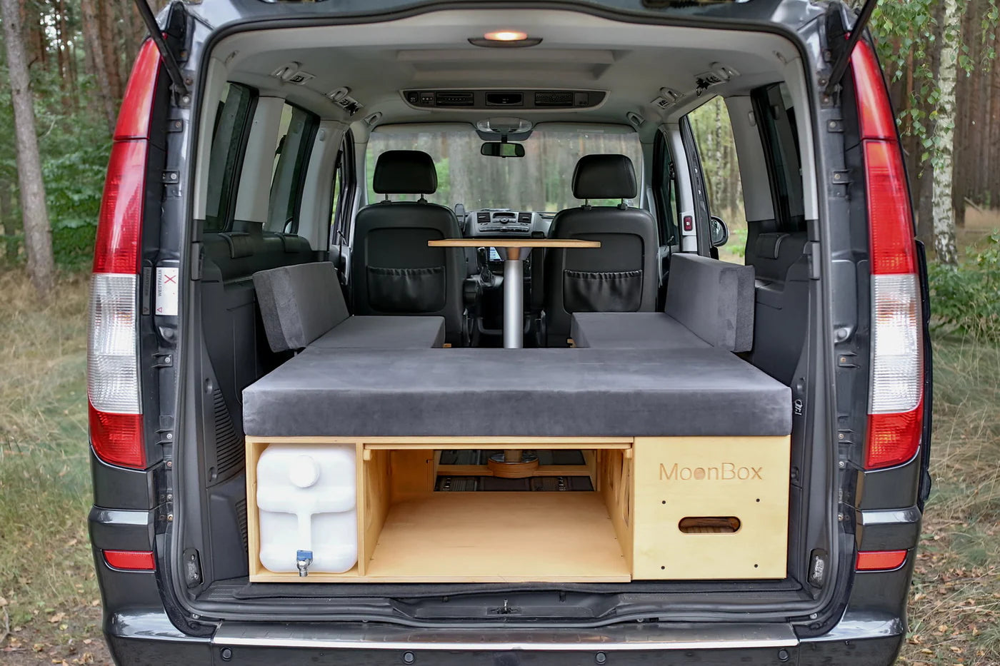 MoonBox 119 - Campervan module for larger cars 