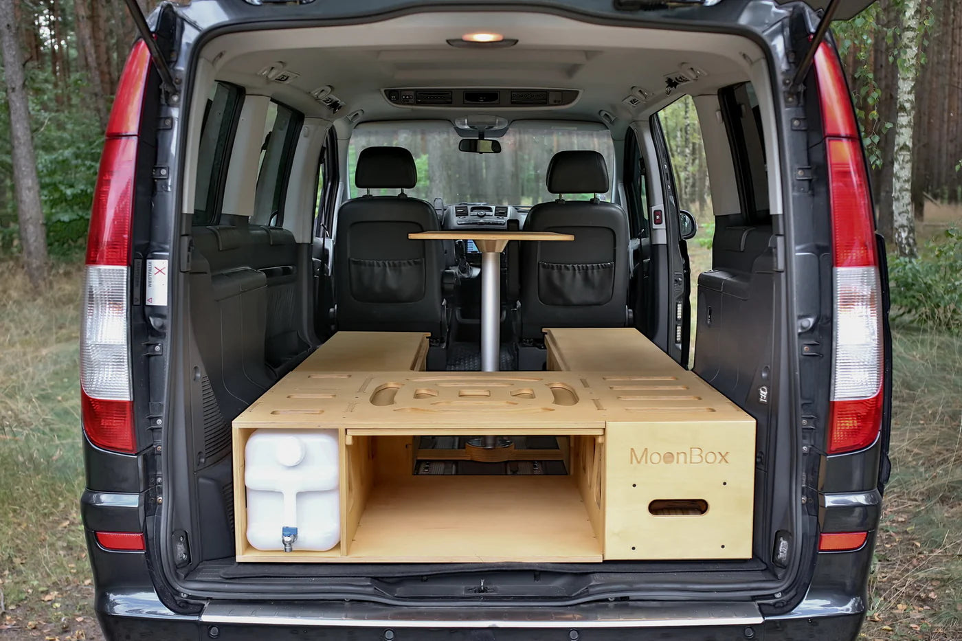 MoonBox 119 - Campervan module for larger cars 