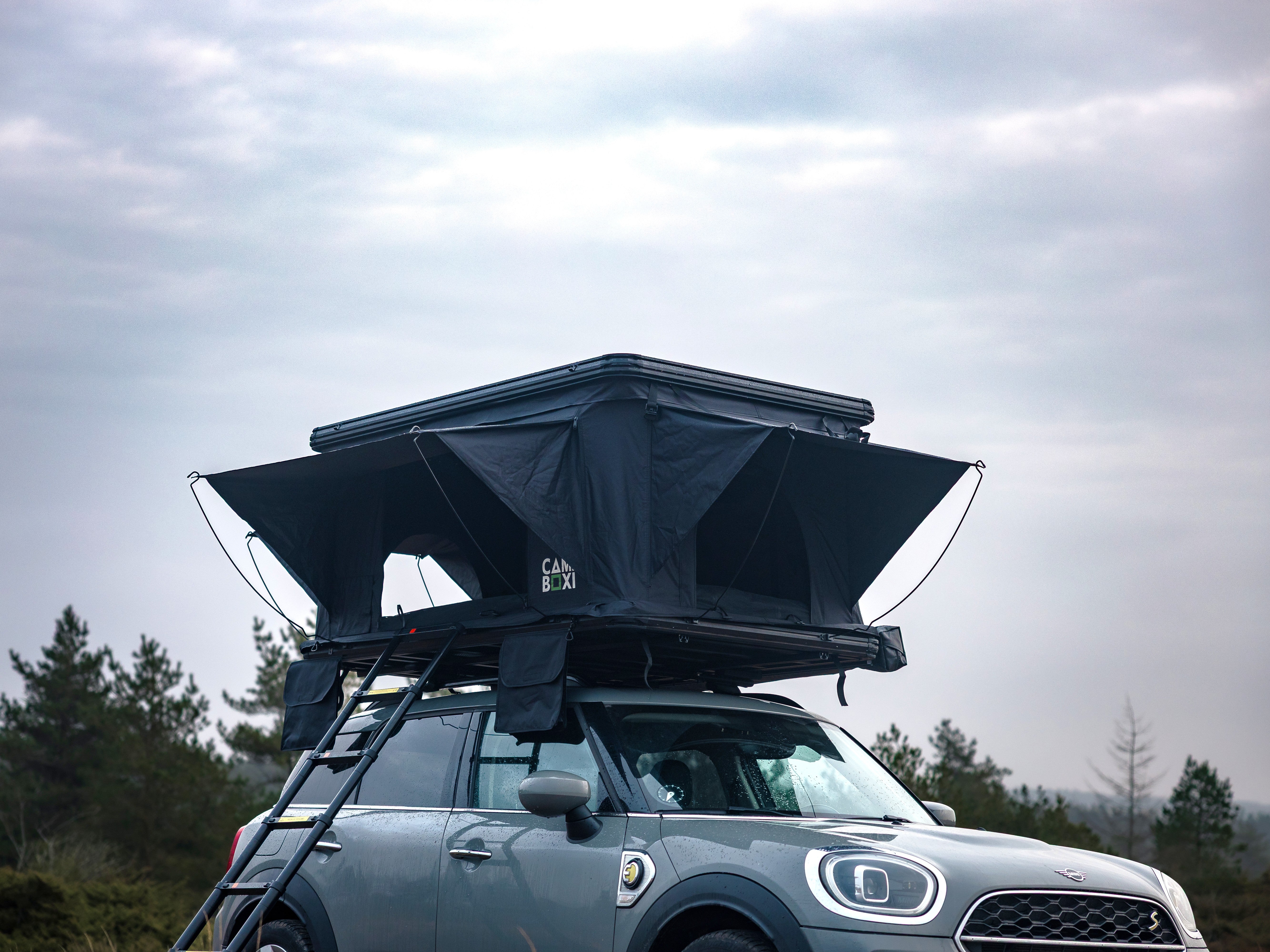 CampBoxi Aero 130 roof tent - Hard-shell aluminum roof tent