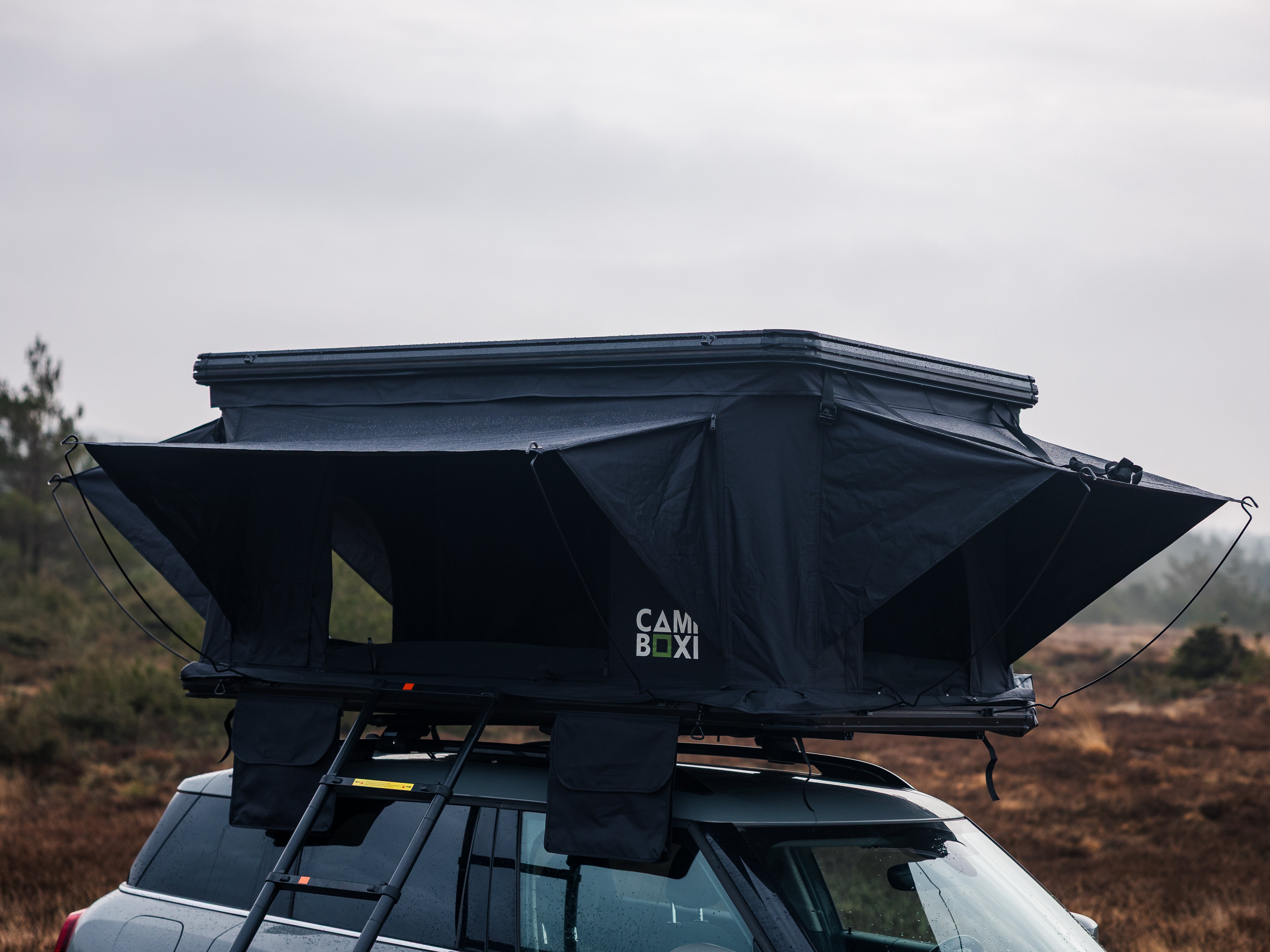 CampBoxi Aero 130 roof tent - Hard-shell aluminum roof tent