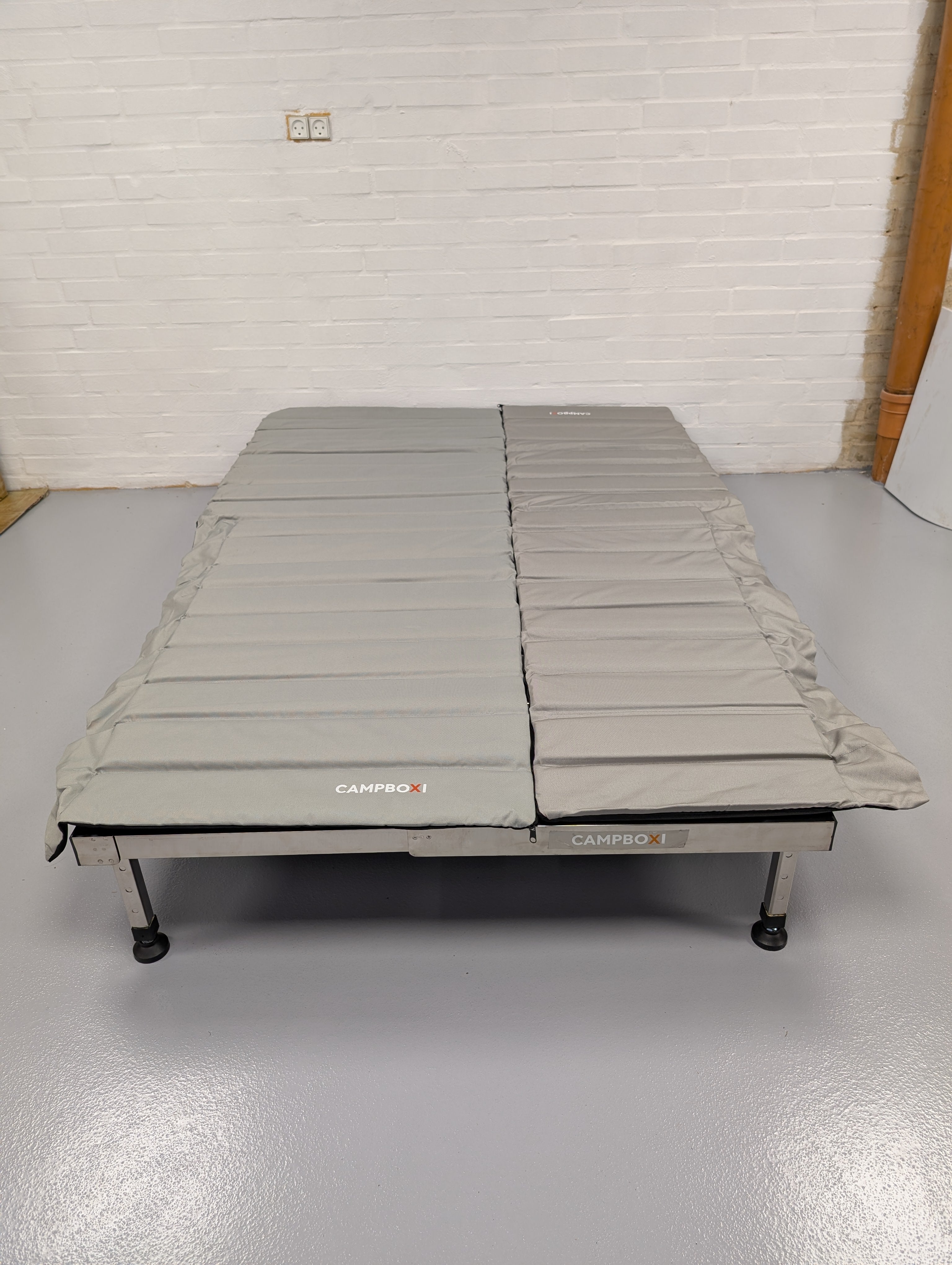 CampBoxi Unifit - Flexibel och justerbar sängram för din vardagsbil