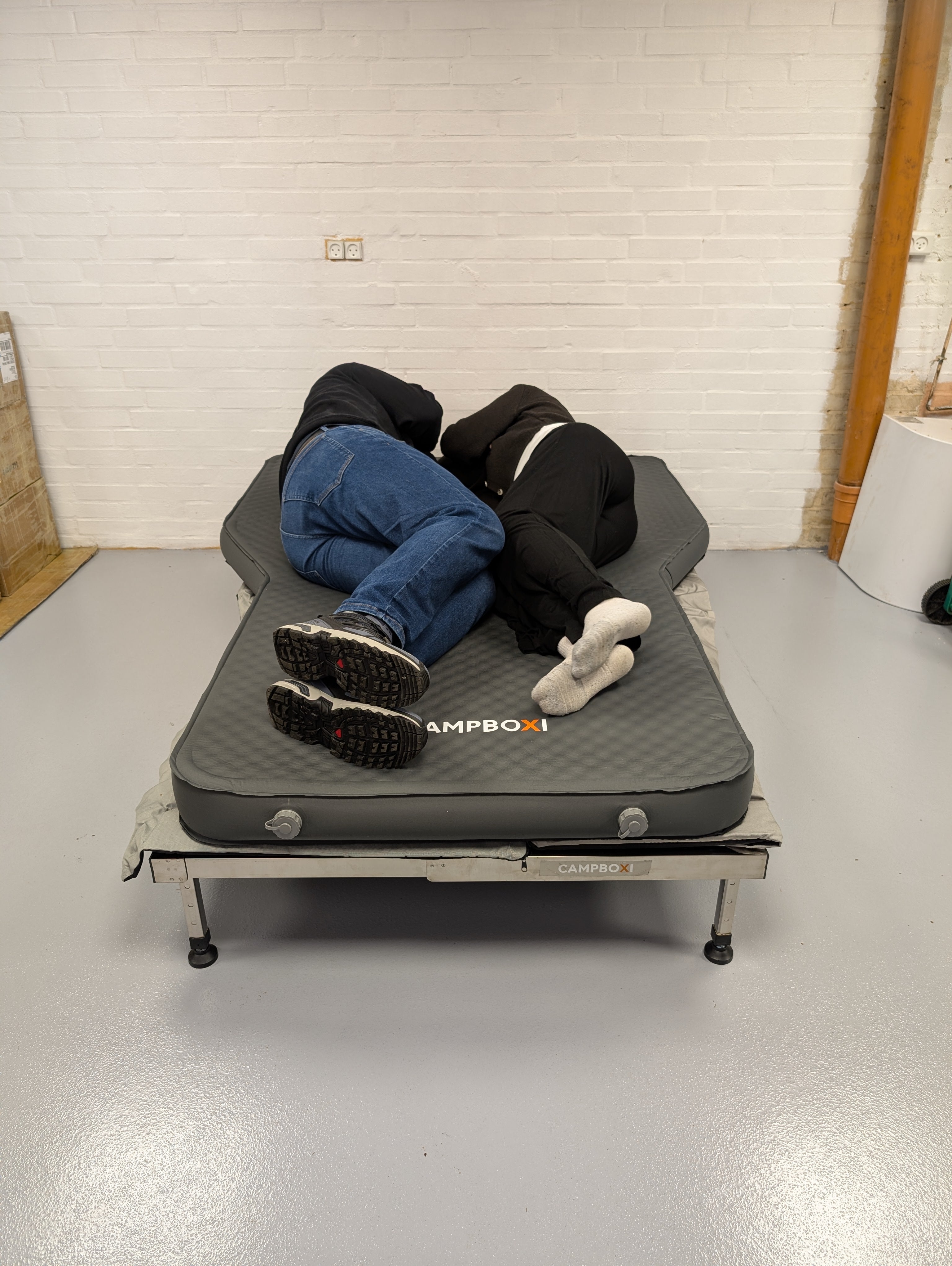 CampBoxi Unifit - Flexibel och justerbar sängram för din vardagsbil