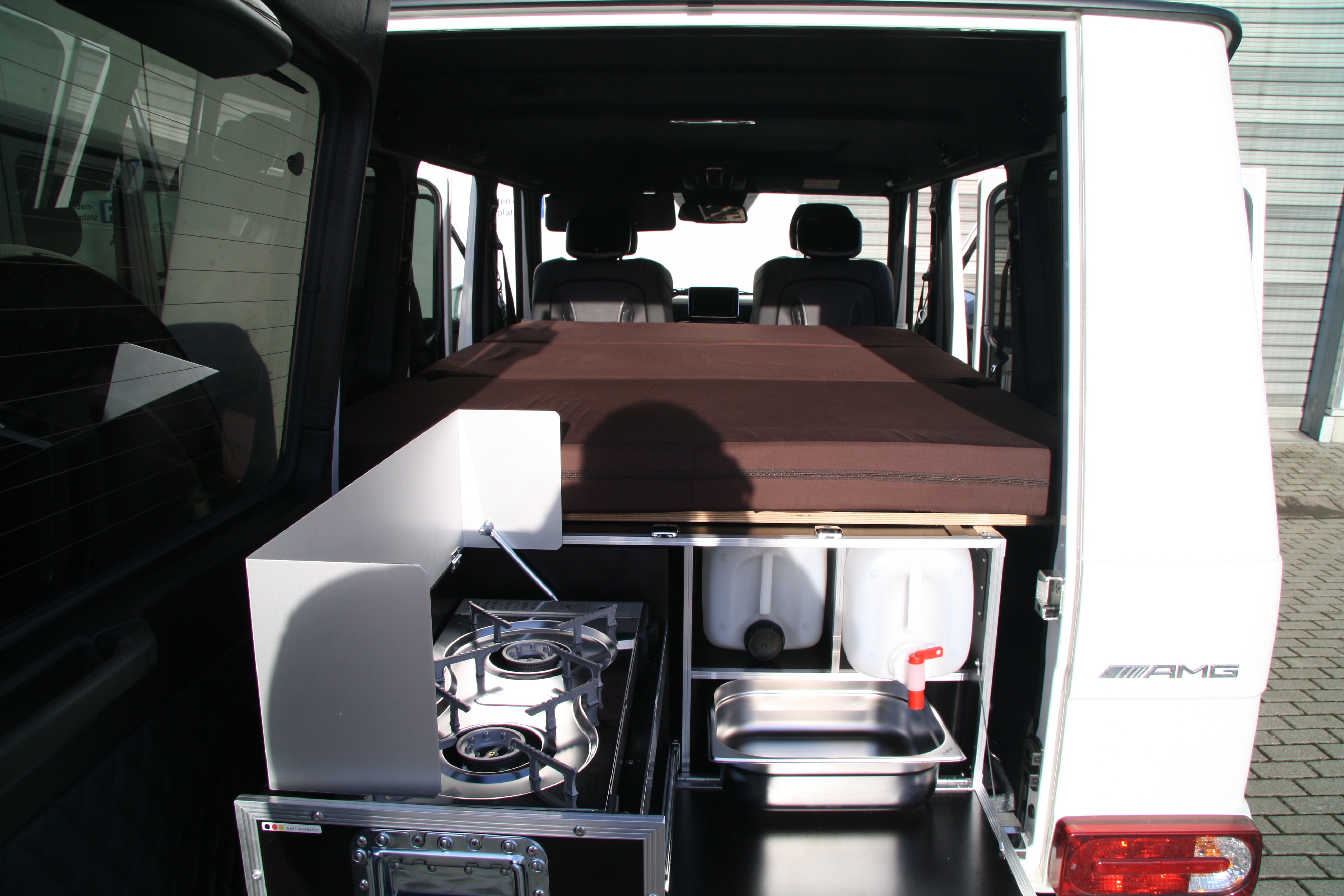 QUQUQ G-Box - Campervan modul til Mercedes G-class