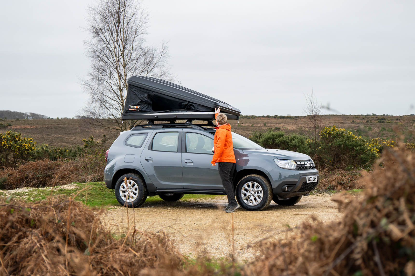 TentBox Classic 2.0 - Fantastic roof tent with many new functions 